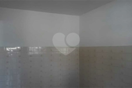 Casa à venda com 3 quartos, sendo 1 suíte, em Jardim Castanheira, São José dos Campos, SP