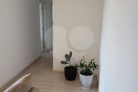 Apartamento à venda com 2 quartos, sendo 1 suíte,  em Parque Santana, Mogi das Cruzes, SP