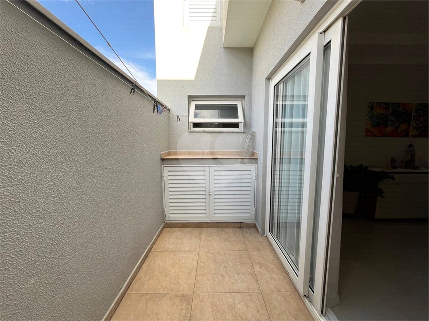 Casa à venda com 3 quartos, sendo 1 suíte, no condomínio Villa Suiça, Sorocaba - SP