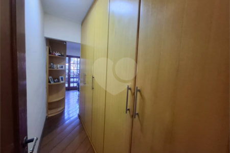 Sobrado à venda com 3 quartos, sendo 2 suítes, em Santana, São Paulo, SP
