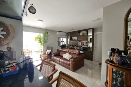 Apartamento à venda com 2 suítes em Vila Anastácio, São Paulo, SP