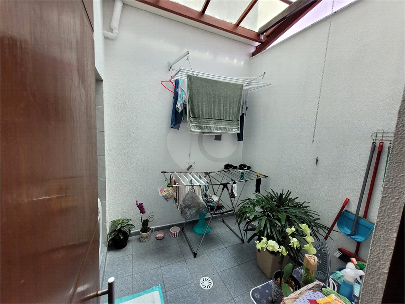 Sobrado à venda com 2 quartos em Vila Nivi, São Paulo, SP