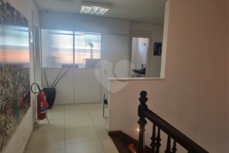 Sobrado à venda com 6 suítes em Alto de Pinheiros, São Paulo, SP