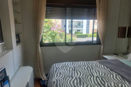Apartamento à venda com 3 suítes em Vila Pompéia, São Paulo, SP
