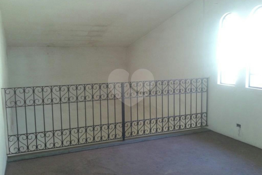 Sobrado à venda ou para alugar com 3 quartos, sendo 1 suíte,  em Horto, São Paulo, SP