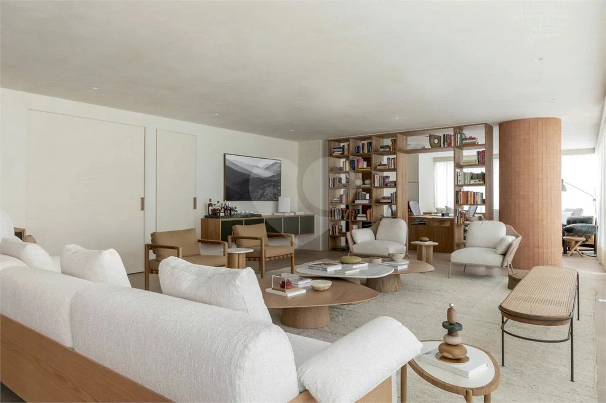 Apartamento à venda com 4 quartos, sendo 3 suítes,  em Itaim Bibi, São Paulo, SP