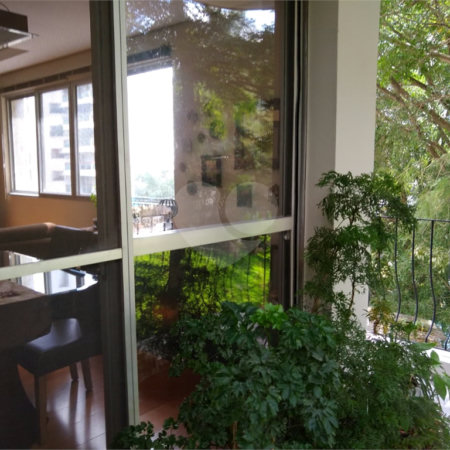 Apartamento à venda com 3 quartos, sendo 1 suíte,  em Real Parque, São Paulo, SP
