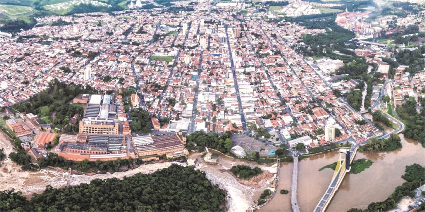 Casa à venda com 2 quartos no Centro, Salto, SP