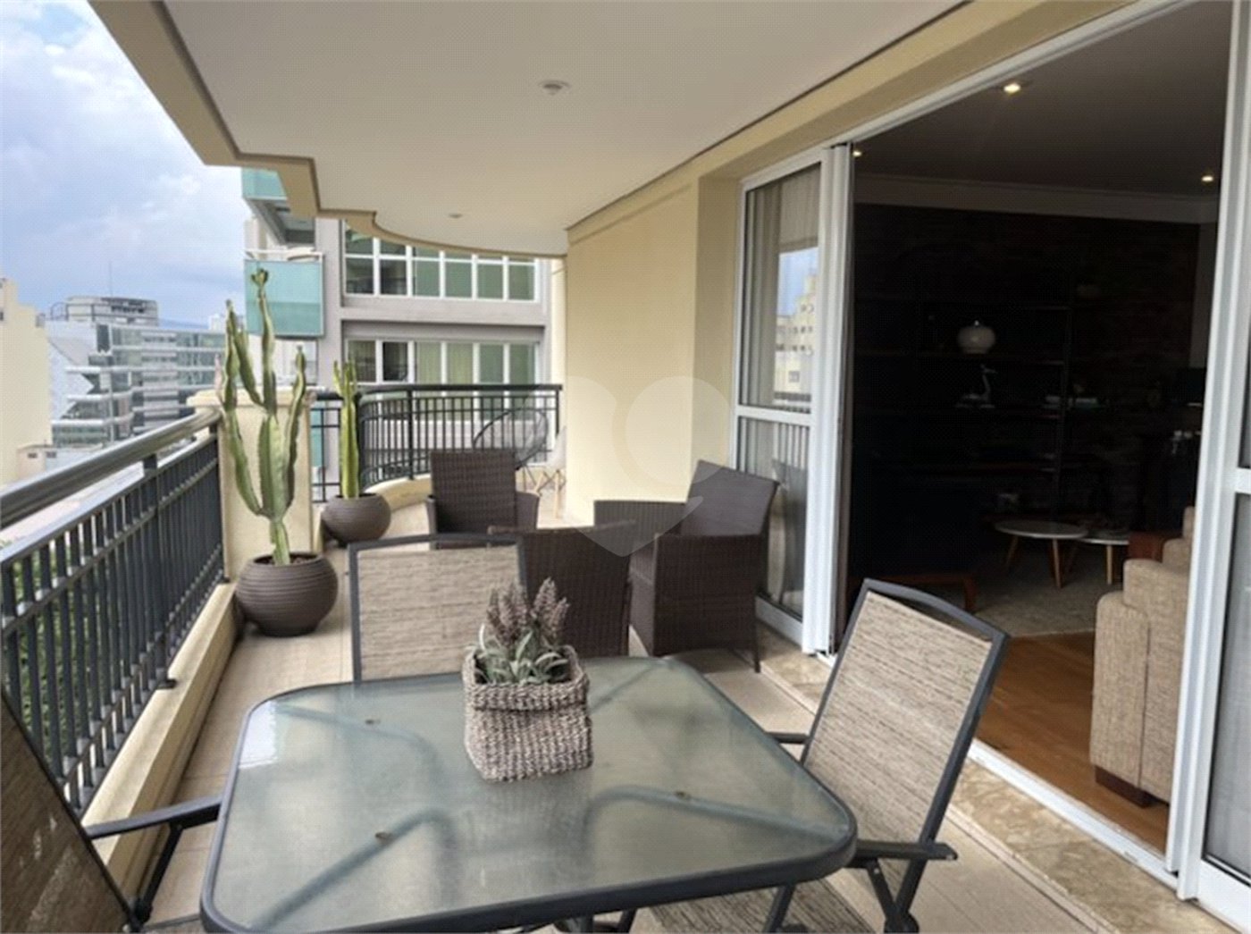 Apartamento à venda com 3 suítes em Perdizes, São Paulo, SP