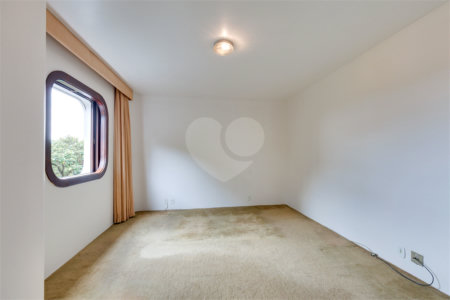 Apartamento à venda com 4 quartos, sendo 2 suítes, em Granja Julieta, São Paulo, SP