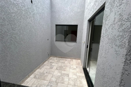 Casa de Vila à venda com 2 quartos, sendo 1 suíte, em Vila Nova Sorocaba, Sorocaba, SP