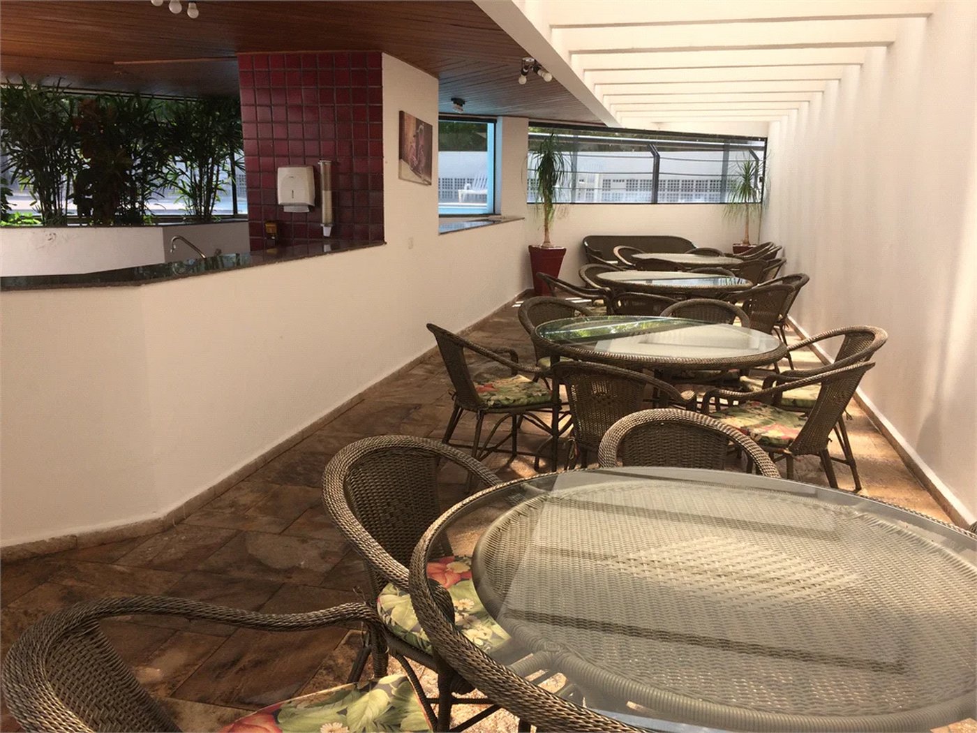 Apartamento à venda com 3 suítes em Vila Suzana, São Paulo, SP