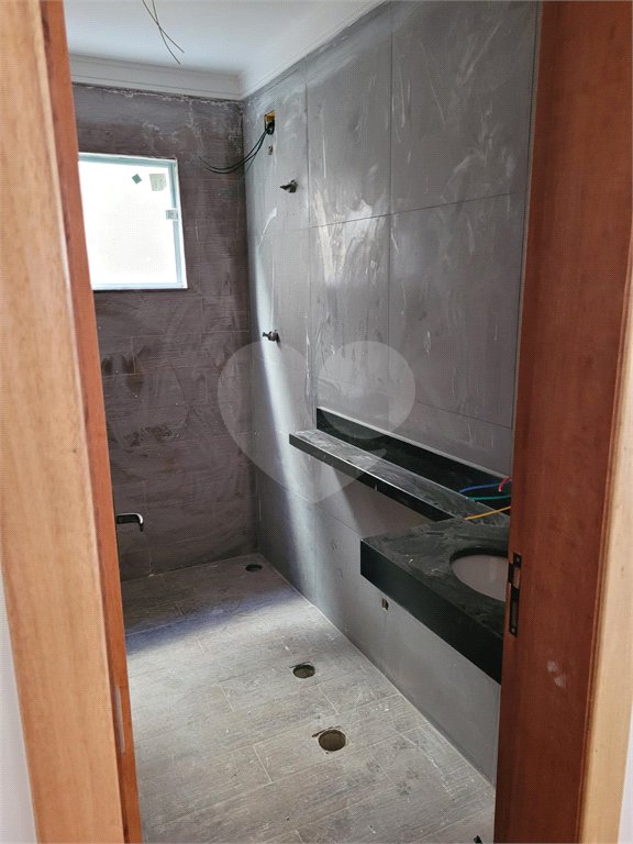 Casa à venda com 3 quartos, sendo 1 suíte, no condomínio Vale dos Gansos, Mairiporã - SP