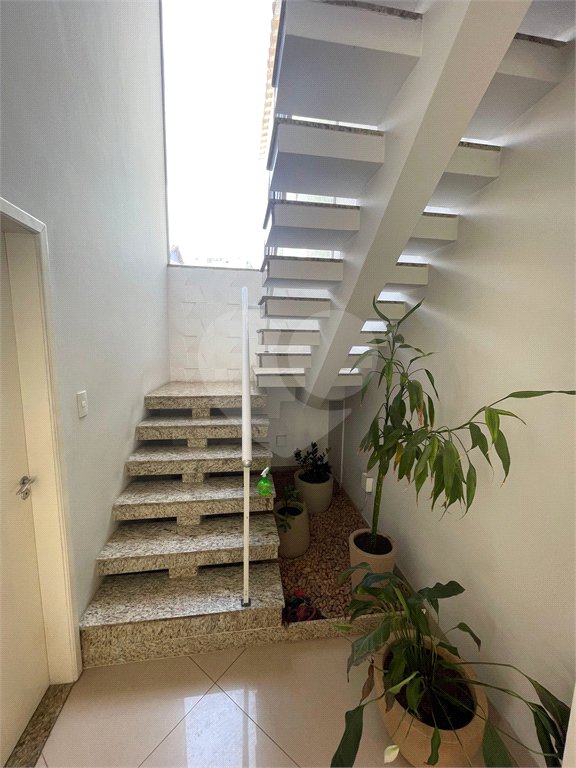 Casa à venda com 5 quartos, sendo 1 suíte, no condomínio Residencial Green Ville, Rio de Janeiro - RJ
