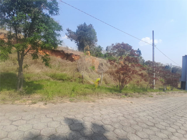 Terreno à venda no condomínio Aútria da Cantareira, Mairiporã - SP