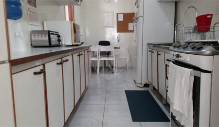 Apartamento à venda com 3 quartos, sendo 1 suíte,  em Vila Uberabinha, São Paulo, SP