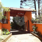Chácara à venda com 8 quartos, sendo 3 suítes, no Centro, Toledo, MG