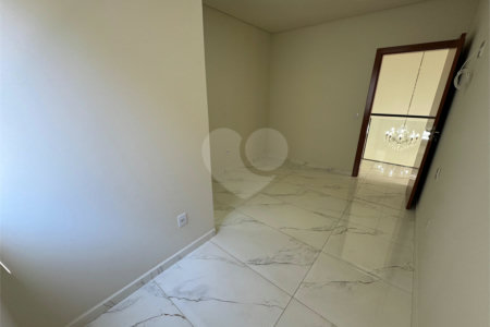 Casa à venda com 5 quartos, sendo 4 suítes, no condomínio Golden Ville, Itapetininga - SP