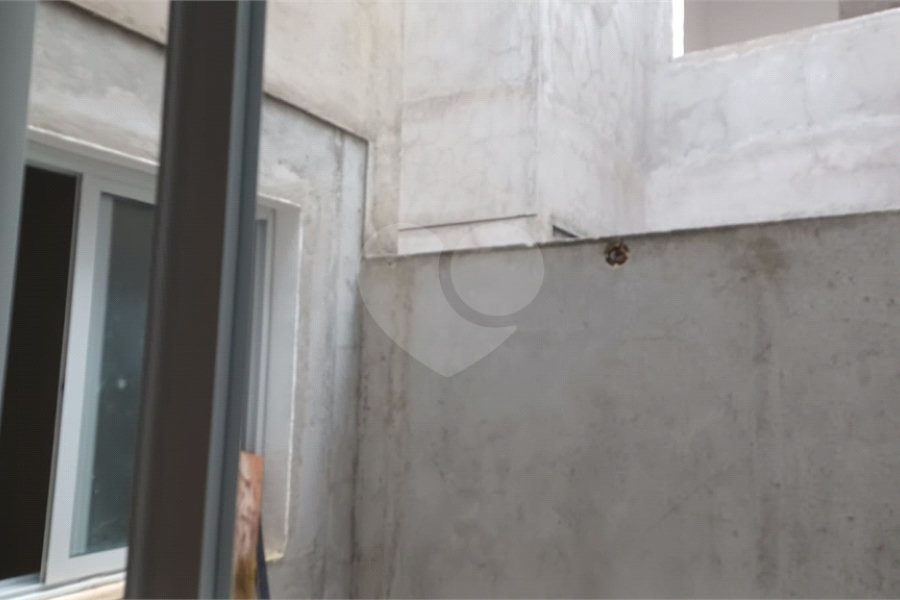 Casa à venda com 3 suítes no condomínio Residencial Floresta, São Paulo - SP