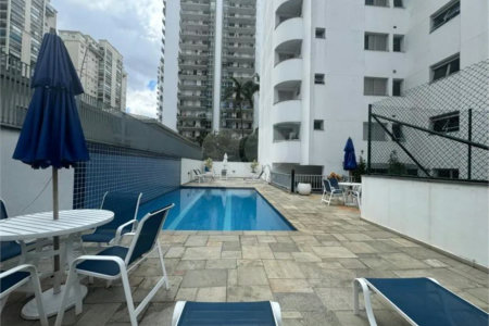 Apartamento à venda com 3 suítes em Indianópolis, São Paulo, SP