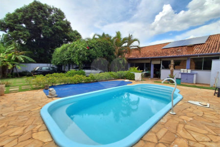 Chácara à venda com 4 quartos, sendo 2 suítes,  no Centro, Araçoiaba da Serra, SP