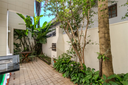 Sobrado à venda com 3 quartos, sendo 1 suíte, em Alto da Boa Vista, São Paulo, SP