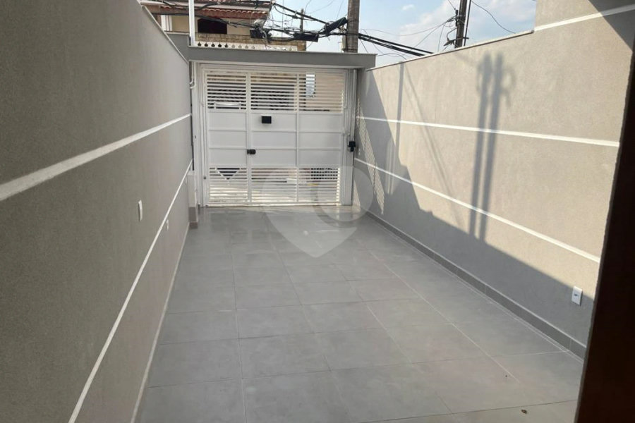 Sobrado à venda com 3 quartos, sendo 1 suíte, em Parque Vitória, São Paulo, SP