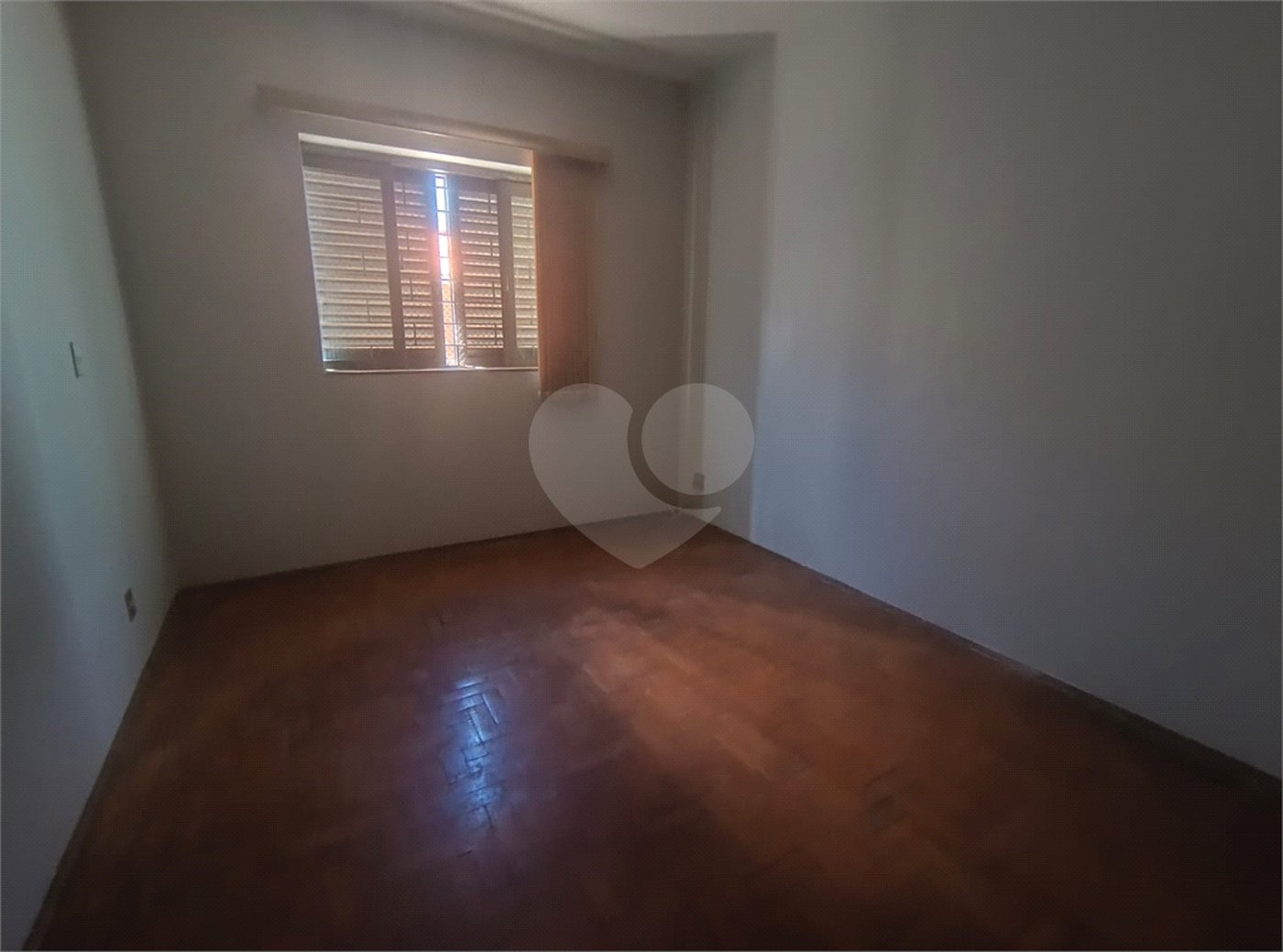 Casa à venda com 3 quartos, sendo 1 suíte, em Vila Santana, Araraquara, SP