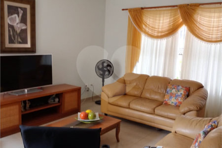 Casa Térrea à venda com 3 quartos, sendo 2 suítes, em Vila Maria Helena, Indaiatuba, SP