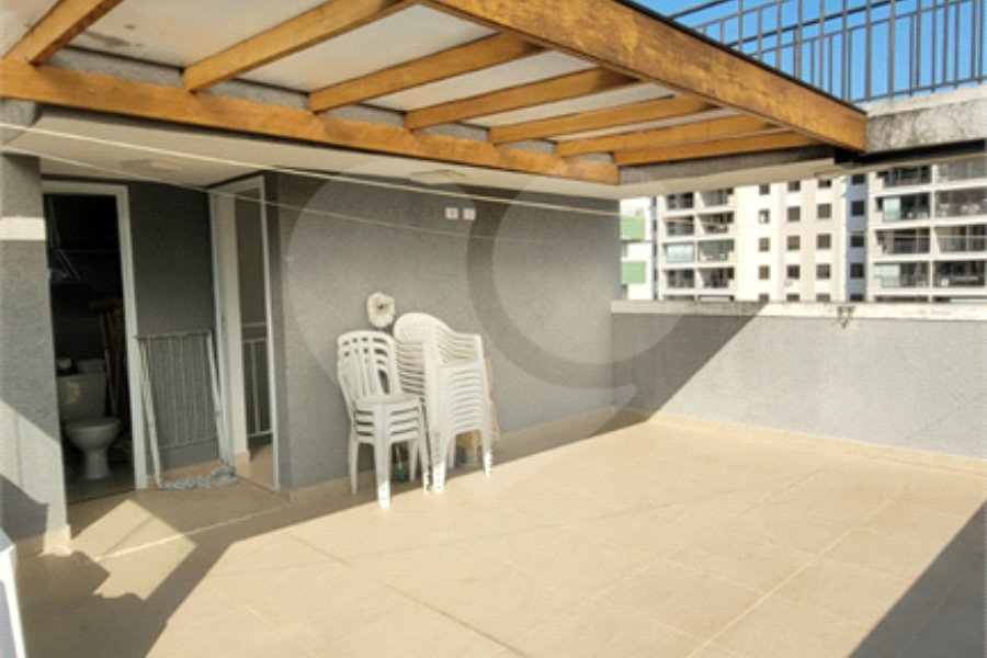 Casa à venda com 2 suítes no condomínio Residencial Sophia, São Paulo - SP