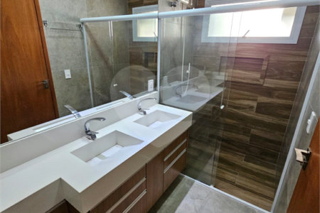 Casa à venda com 3 quartos, sendo 1 suíte,  no condomínio Mantova, Indaiatuba - SP