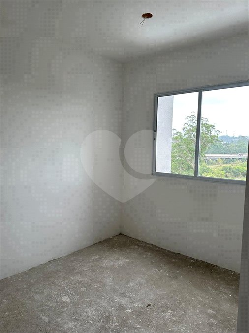 Casa à venda ou para alugar com 2 quartos no condomínio Residencial Caxangá 2, Suzano - SP