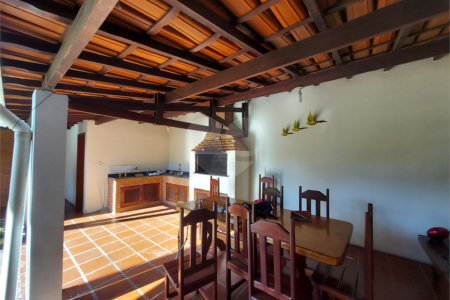 Chácara à venda com 2 quartos em Bosque, Vinhedo, SP