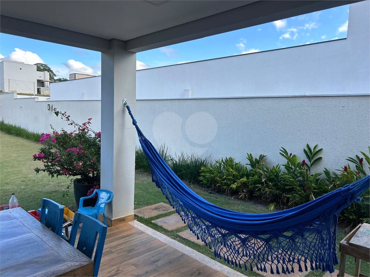 Casa à venda com 3 suítes no condomínio Terras de Lucas, Sorocaba - SP