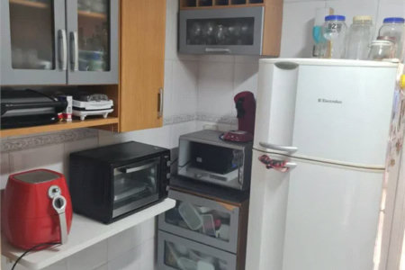 Casa à venda com 3 quartos, sendo 1 suíte,  no condomínio Moradas do Ipê, São Paulo - SP