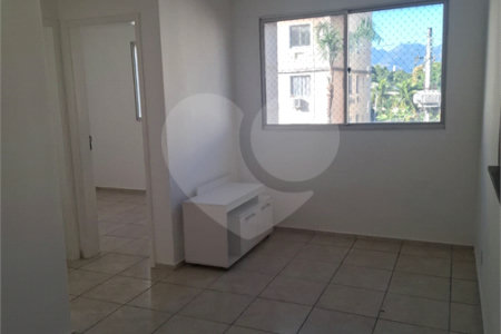 Apartamento à venda com 21 quartos, sendo 1 suíte, em Guaratiba, Rio de Janeiro, RJ