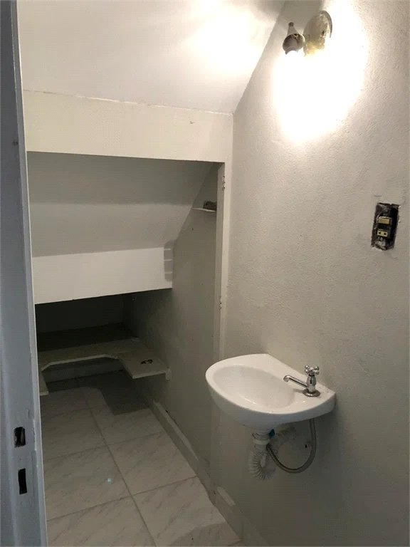 Sobrado à venda com 3 quartos em Jardim Humaitá, São Paulo, SP