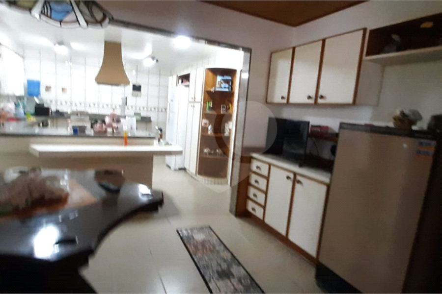 Casa à venda com 6 quartos, sendo 5 suítes, em Roseira, Mairiporã, SP