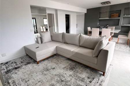 Apartamento à venda com 4 quartos, sendo 2 suítes, em Vila Regente Feijó, São Paulo, SP