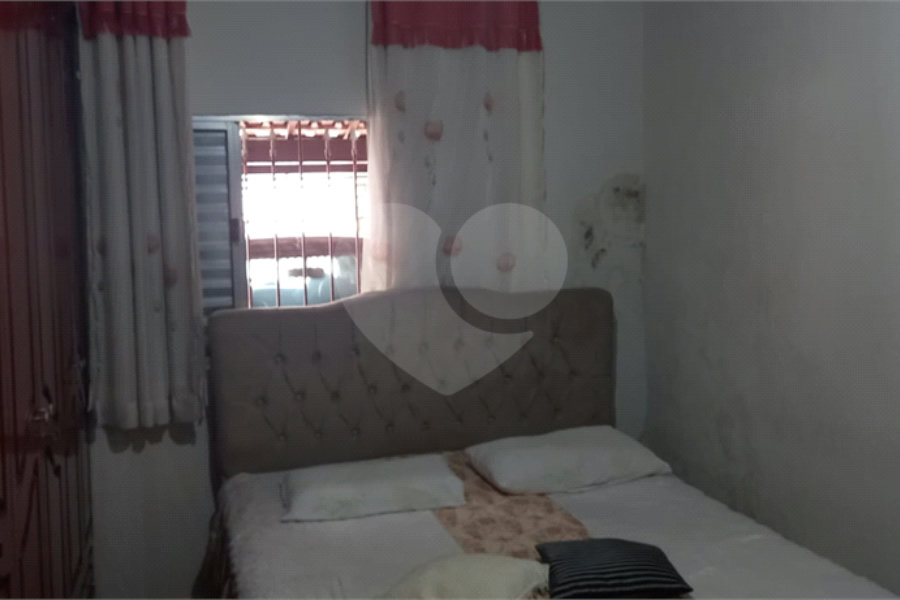 Sobrado à venda com 4 quartos em Água Fria, São Paulo, SP