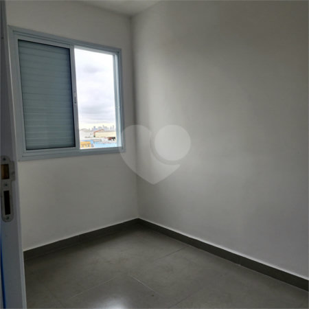 Casa à venda com 2 quartos, sendo 1 suíte, no condomínio Residencial Sanches, São Paulo - SP