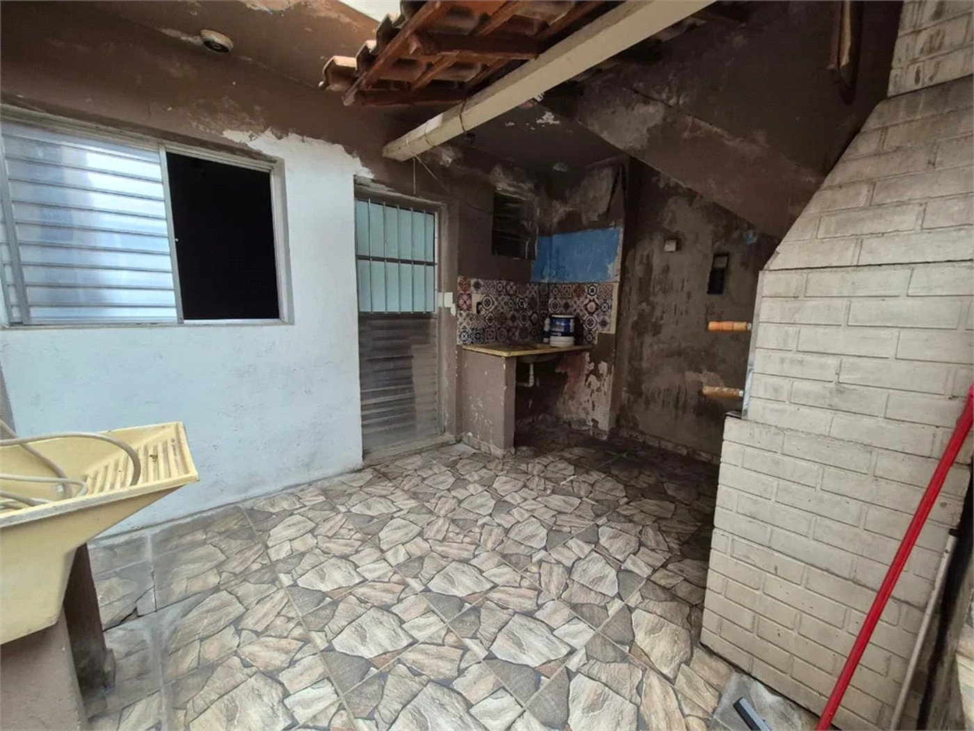 Sobrado à venda com 4 quartos, sendo 2 suítes, em Vila Romana, São Paulo, SP