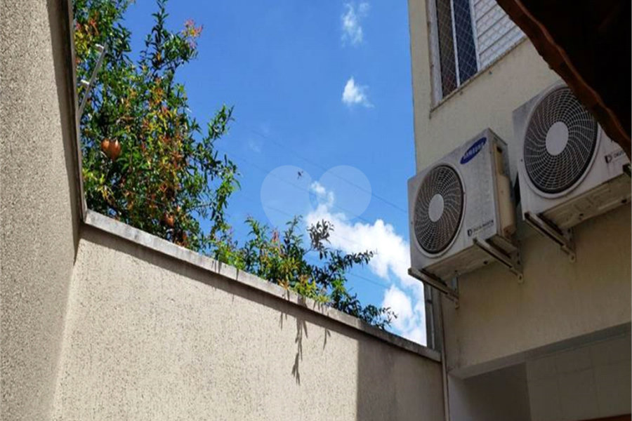 Sobrado à venda com 2 suítes em Vila Bonilha, São Paulo, SP