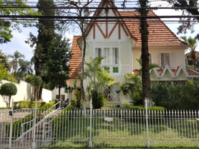 Sobrado à venda com 4 quartos, sendo 2 suítes,  em Alto da Lapa, São Paulo, SP
