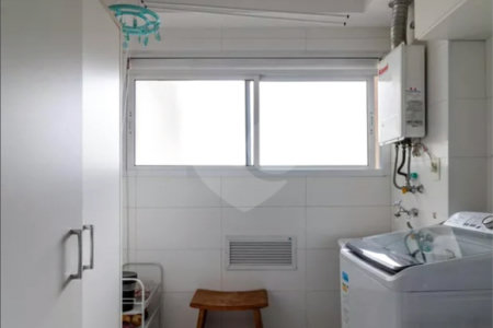 Apartamento à venda com 3 quartos, sendo 2 suítes,  em Várzea da Barra Funda, São Paulo, SP