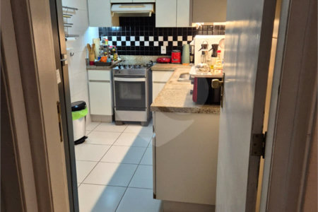 Apartamento à venda com 2 quartos, sendo 1 suíte,  em Copacabana, Rio de Janeiro, RJ