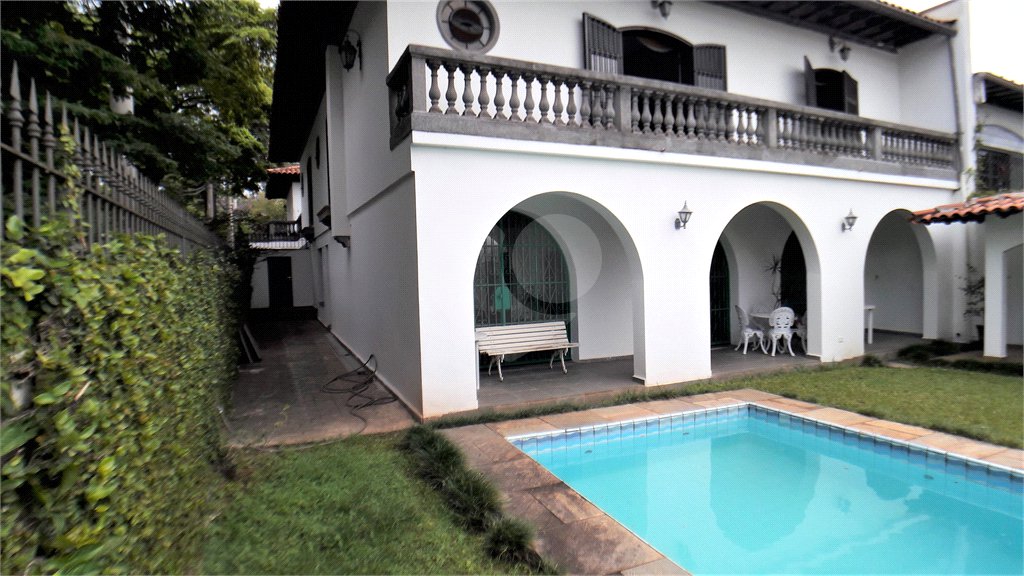 Casa Térrea à venda com 4 suítes em Brooklin Paulista, São Paulo, SP