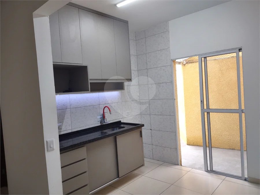 Apartamento à venda com 2 quartos em Reneville, Mairinque, SP