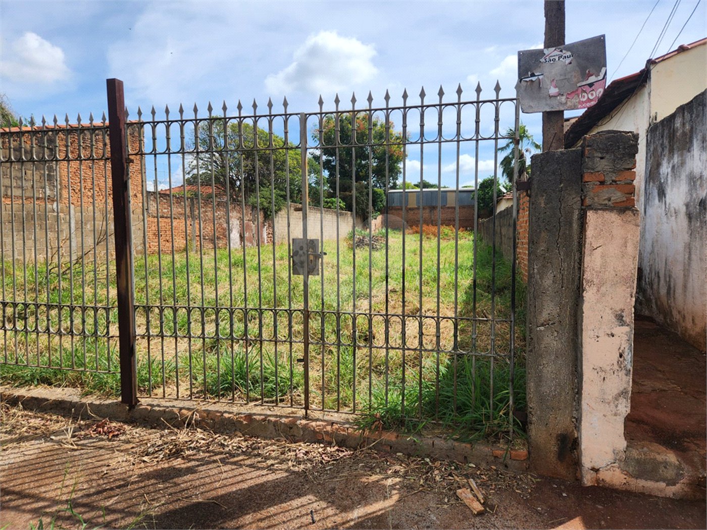Terreno à venda em Jardim Quitandinha, Araraquara, SP