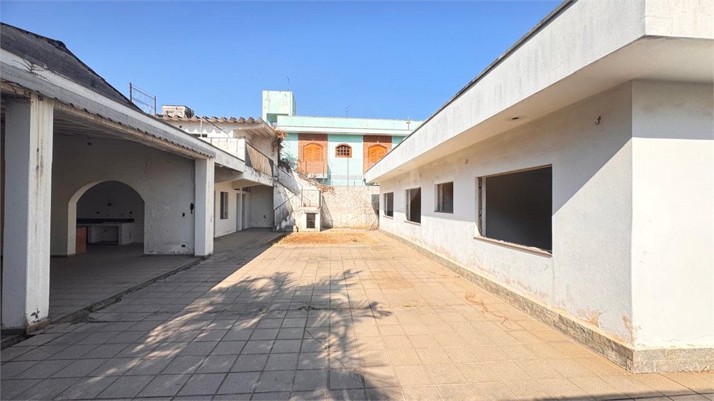 Casa para alugar com 5 quartos, sendo 2 suítes, no Centro, Suzano, SP